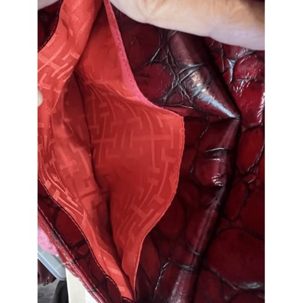 Elaine Turner Red Crocodile Embossed Leather Satchel Handbag Gold Hardware‎
